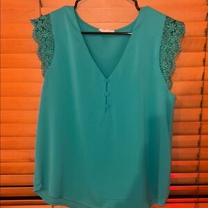 Blu Pepper Green Blouse with Lace Sleeves